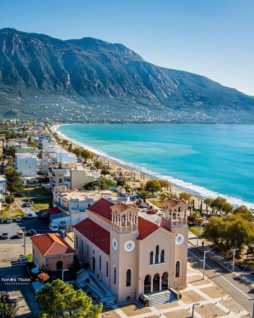 Best Located Ruby Luxury Escape Каламата Экстерьер фото